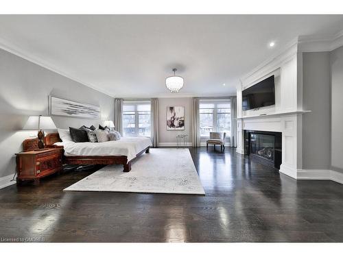 1389 Weaver Avenue, Oakville, ON - Indoor With Fireplace