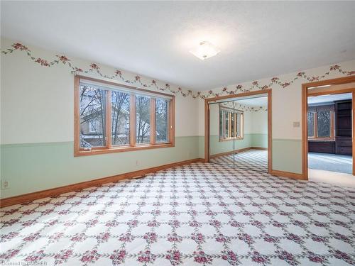206 Lakeside Avenue, Burlington, ON - Indoor Photo Showing Other Room