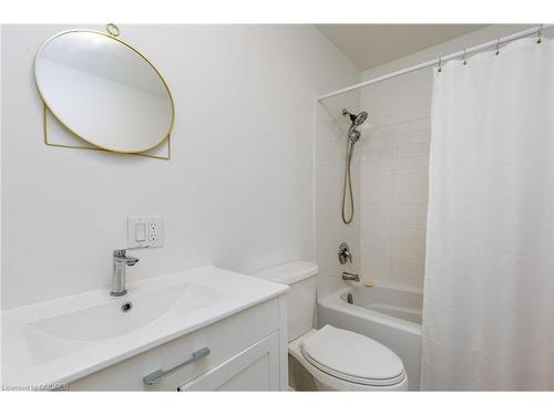 2177 Lakeshore Road, Burlington, ON - Indoor Photo Showing Bathroom
