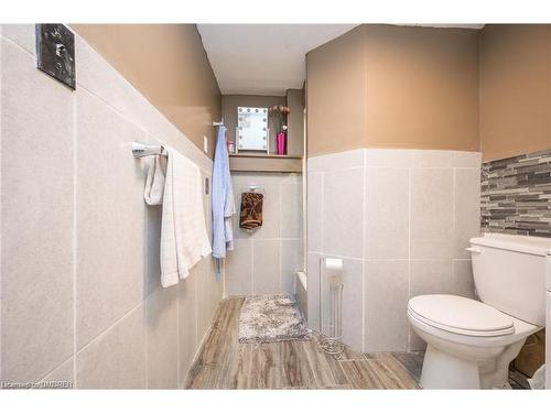 1303 #3 Highway E, Dunnville, ON - Indoor Photo Showing Bathroom
