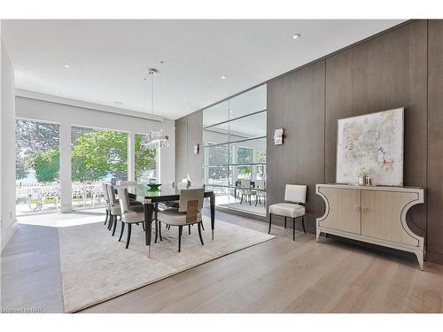 2250 Chancery Lane W, Oakville, ON - Indoor Photo Showing Dining Room