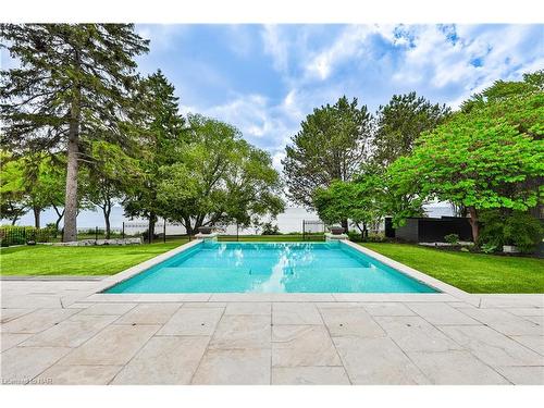 2250 Chancery Lane W, Oakville, ON - Outdoor With In Ground Pool With Backyard