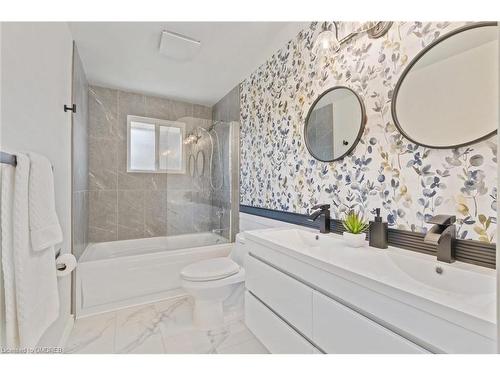 30 Regan Crescent, Georgetown, ON - Indoor Photo Showing Bathroom