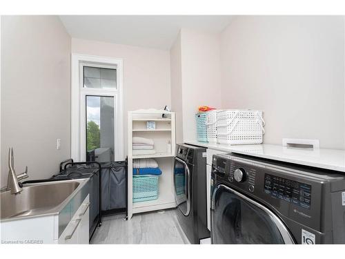 2081 20 Sideroad Road N, Milton, ON - Indoor Photo Showing Laundry Room