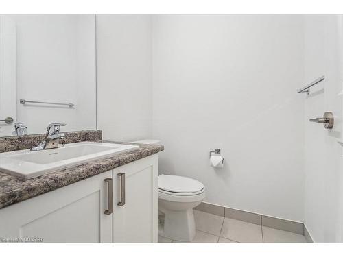 212-1063 Douglas Mccurdy Common, Mississauga, ON - Indoor Photo Showing Bathroom