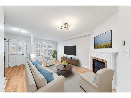 3 Arrowhead Lane, Grimsby, ON - Indoor Photo Showing Living Room With Fireplace