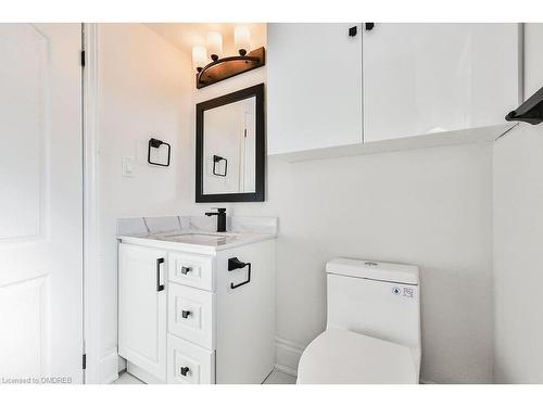 526 Fifty Road, Stoney Creek, ON - Indoor Photo Showing Bathroom