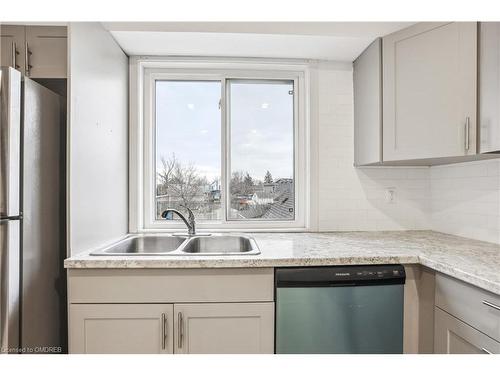 2-21 Philip Street, St. Catharines, ON - Indoor Photo Showing Kitchen With Stainless Steel Kitchen With Double Sink
