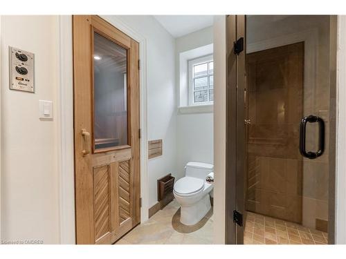1476 Carmen Drive, Mississauga, ON - Indoor Photo Showing Bathroom