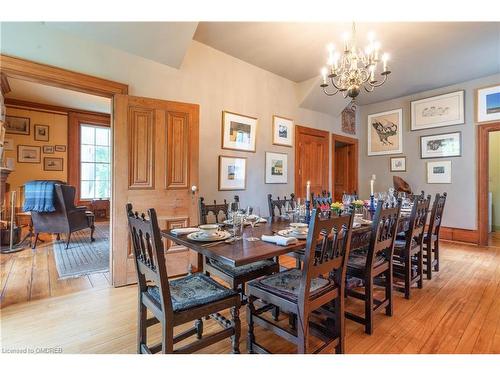 376 Nelles Road N, Grimsby, ON - Indoor Photo Showing Dining Room