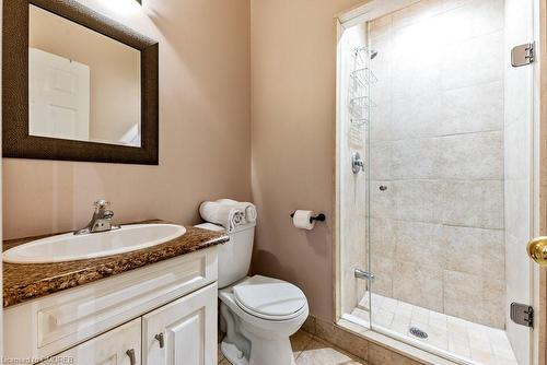 Loft-214 Reynolds Street, Oakville, ON - Indoor Photo Showing Bathroom