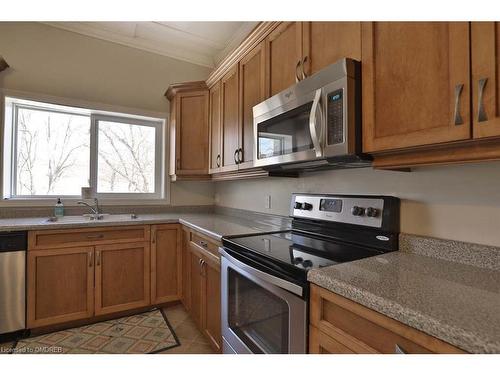 1694 Centre Rd, Carlisle, ON - Indoor Photo Showing Kitchen With Double Sink
