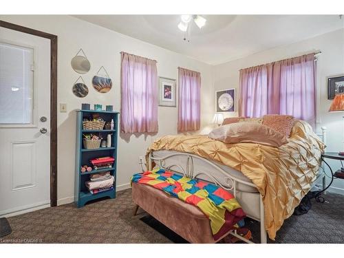27 George Street, St. Catharines, ON - Indoor Photo Showing Bedroom