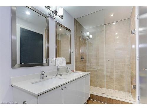Ph2803-3985 Grand Park Drive, Mississauga, ON - Indoor Photo Showing Bathroom