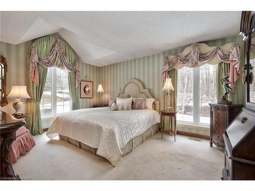 1767 Heather Hills Drive, Burlington, ON - Indoor Photo Showing Bedroom