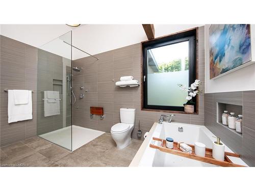 1207 Stirling Drive, Oakville, ON - Indoor Photo Showing Bathroom