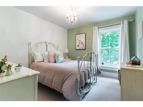 674217 Hurontario Street, Mono, ON - Indoor Photo Showing Bedroom