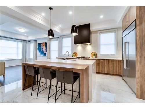 3-2265 Lakeshore Road, Burlington, ON - Indoor Photo Showing Kitchen With Upgraded Kitchen