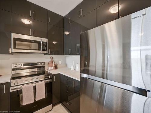 416-470 Gordon Krantz Avenue, Milton, ON - Indoor Photo Showing Kitchen With Stainless Steel Kitchen With Upgraded Kitchen