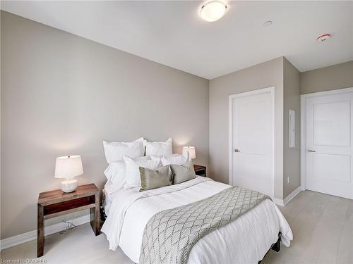 416-470 Gordon Krantz Avenue, Milton, ON - Indoor Photo Showing Bedroom