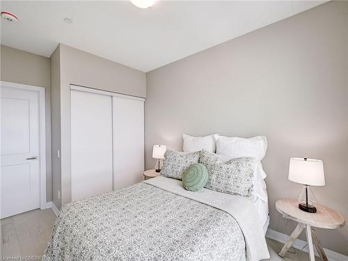 416-470 Gordon Krantz Avenue, Milton, ON - Indoor Photo Showing Bedroom