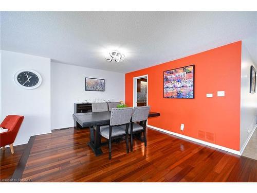 128 Edgewater Drive, Stoney Creek, ON - Indoor Photo Showing Dining Room