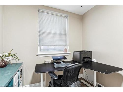 3A-5 East 36Th Street, Hamilton, ON - Indoor Photo Showing Office