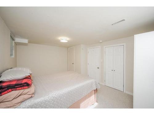 2444 Woburn Crescent, Oakville, ON - Indoor Photo Showing Bedroom