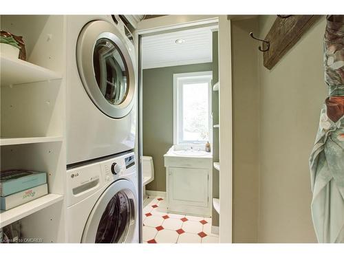 6611 Frederick Street, Burlington, ON - Indoor Photo Showing Laundry Room