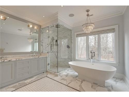 1076 Melvin Avenue, Oakville, ON - Indoor Photo Showing Bathroom