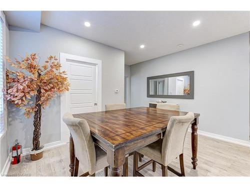 31 Dickson Street, Hamilton, ON - Indoor Photo Showing Dining Room