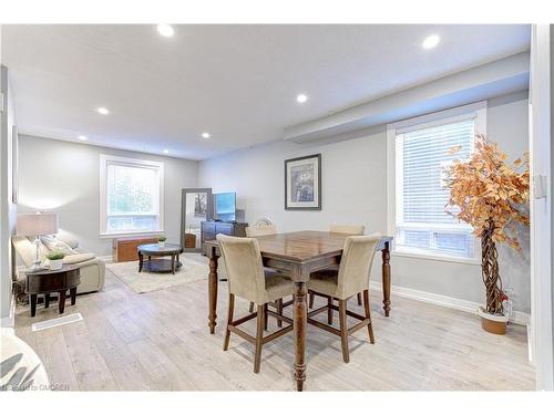 31 Dickson Street, Hamilton, ON - Indoor Photo Showing Dining Room