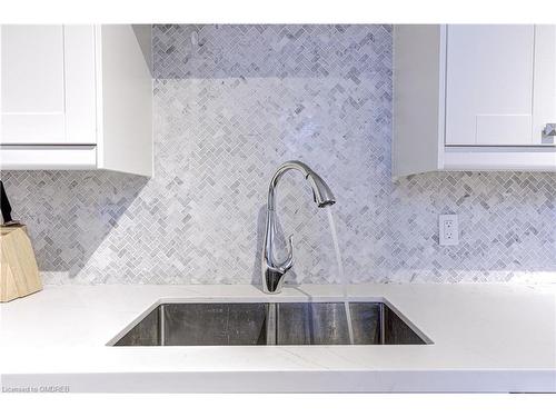 31 Dickson Street, Hamilton, ON - Indoor Photo Showing Kitchen With Double Sink With Upgraded Kitchen