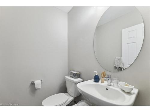 68-113 Hartley Avenue, Paris, ON - Indoor Photo Showing Bathroom