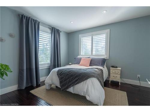 696 Reid Street, Innisfil, ON - Indoor Photo Showing Bedroom