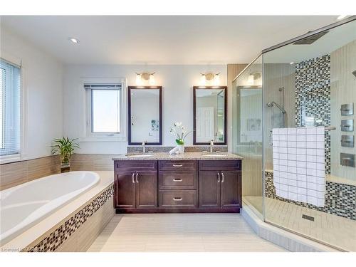 2171 Dunvegan Avenue, Oakville, ON - Indoor Photo Showing Bathroom