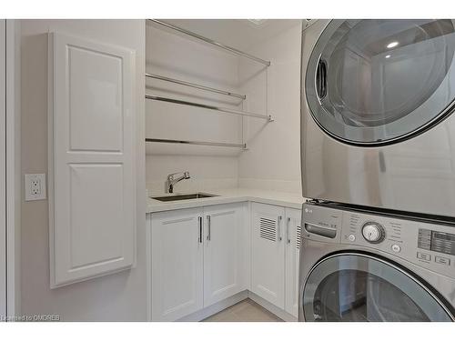 273 William Street, Oakville, ON - Indoor Photo Showing Laundry Room