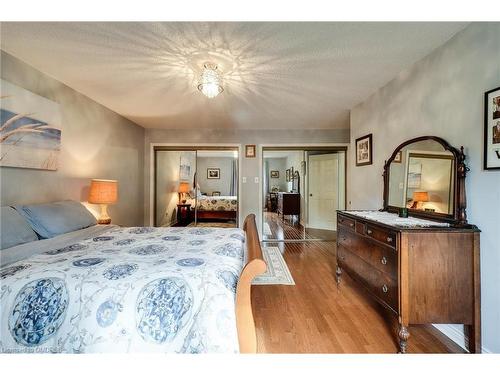 1380 Merrybrook Lane, Oakville, ON - Indoor Photo Showing Bedroom
