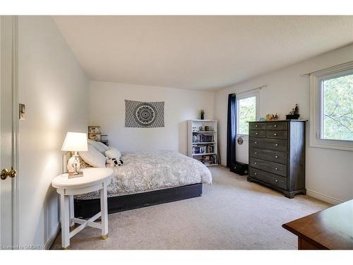 1380 Merrybrook Lane, Oakville, ON - Indoor Photo Showing Bedroom