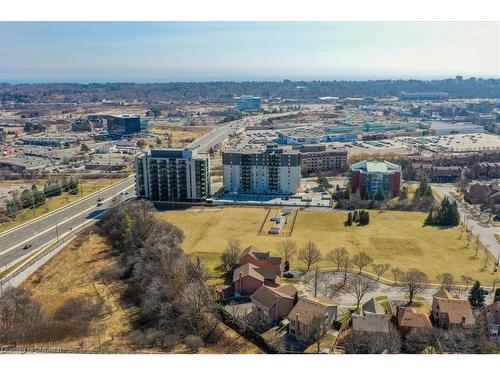 704-1230 Marlborough Court, Oakville, ON - Outdoor With View