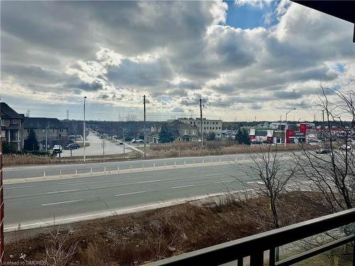 319-3070 Rotary Way, Burlington, ON - Outdoor With View