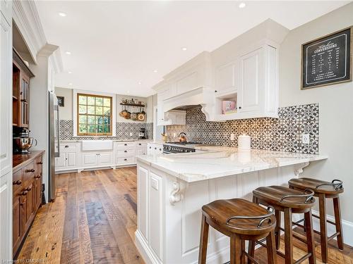 8163 10 Side Road, Halton Hills, ON - Indoor Photo Showing Kitchen With Upgraded Kitchen