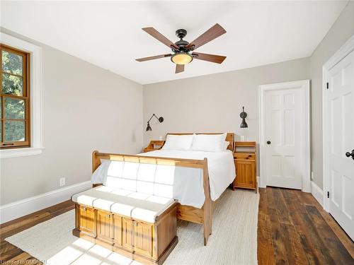 8163 10 Side Road, Halton Hills, ON - Indoor Photo Showing Bedroom