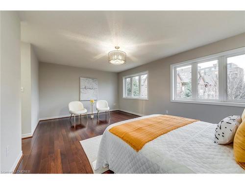 1207 Agram Drive, Oakville, ON - Indoor Photo Showing Bedroom