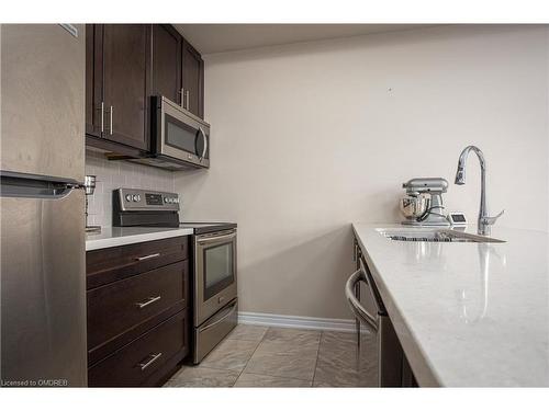 2344 Natasha Circle, Oakville, ON - Indoor Photo Showing Kitchen With Stainless Steel Kitchen