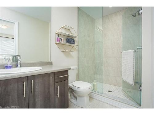 2344 Natasha Circle, Oakville, ON - Indoor Photo Showing Bathroom