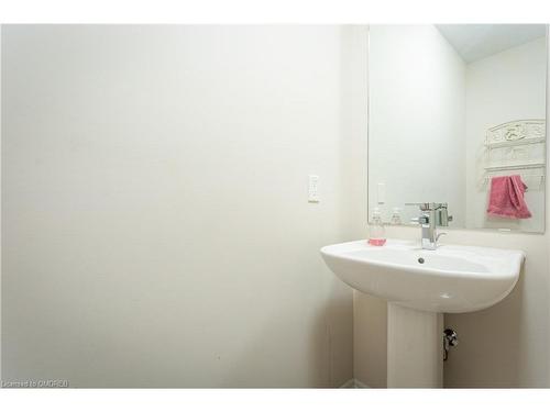 2344 Natasha Circle, Oakville, ON - Indoor Photo Showing Bathroom