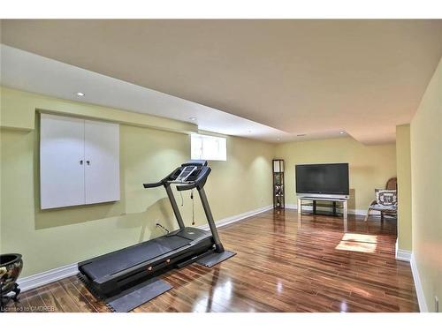 1841 Hindhead Road, Mississauga, ON - Indoor Photo Showing Gym Room