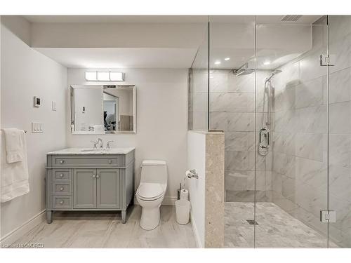 823 Partridge Drive, Burlington, ON - Indoor Photo Showing Bathroom
