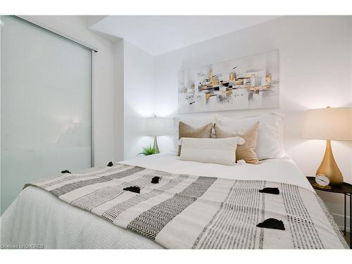 405-1331 Queen Street, Toronto, ON - Indoor Photo Showing Bedroom